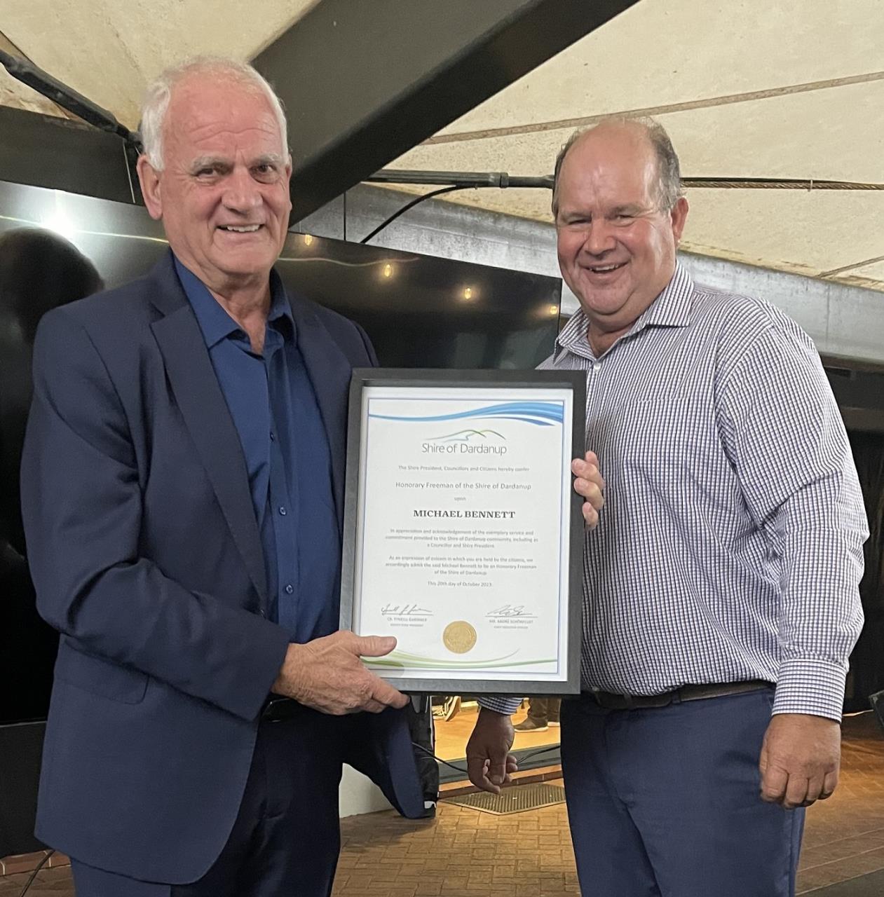 Retiring Dardanup Shire President Mick Bennett (left) was today presented with the highest honour a Council can give an individual – the Honorary Freeman Award for his 28 years of service in Local Government. Cr Bennett is pictured with Deputy Shire President Tyrrell Gardiner.